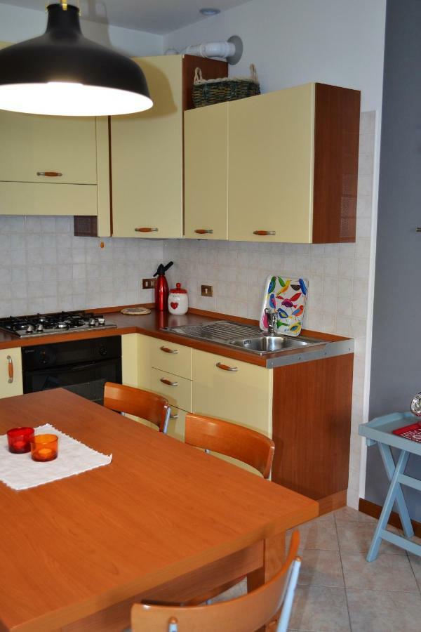 Torri Centro Apartman Torri del Benaco Kültér fotó