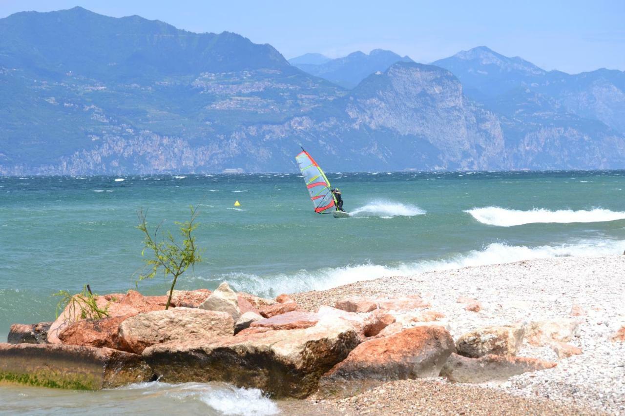 Torri Centro Apartman Torri del Benaco Kültér fotó
