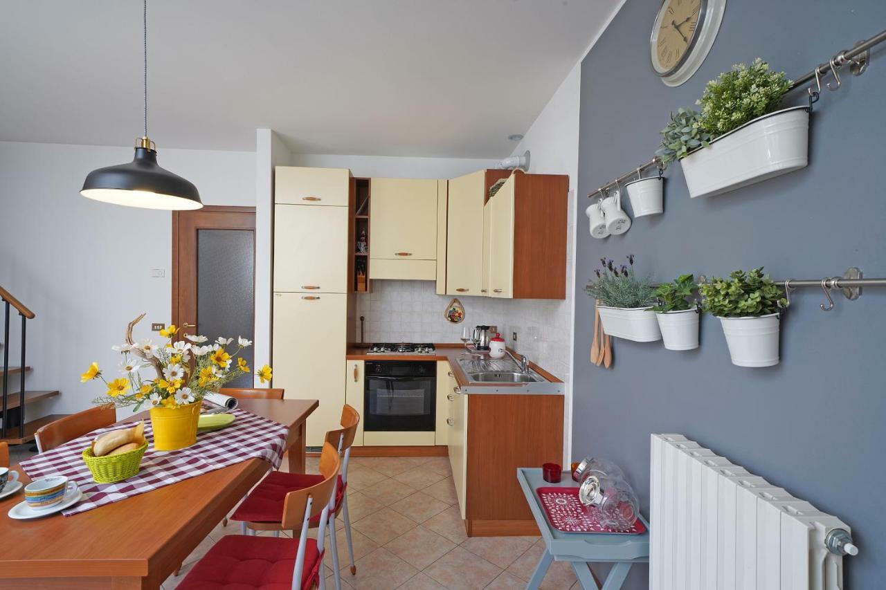Torri Centro Apartman Torri del Benaco Kültér fotó