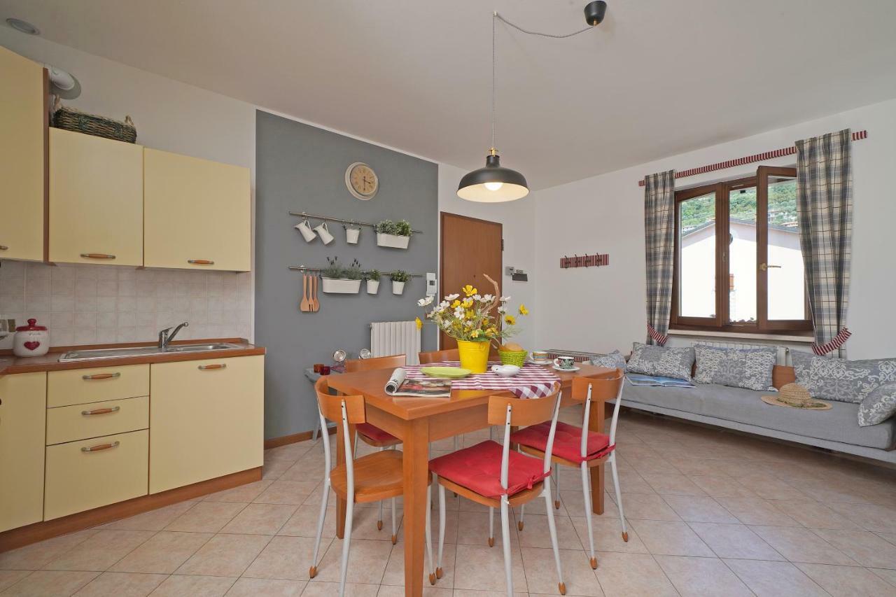 Torri Centro Apartman Torri del Benaco Kültér fotó