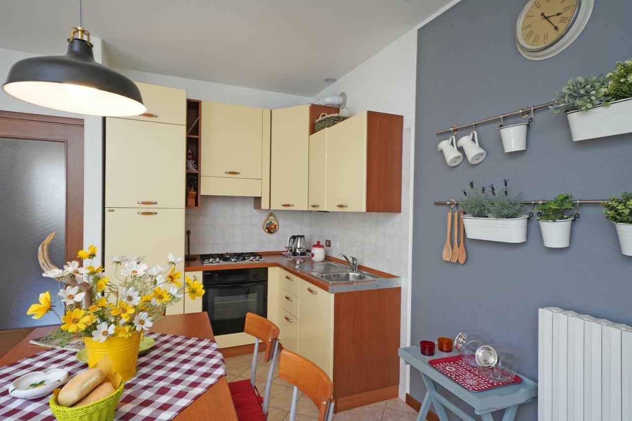 Torri Centro Apartman Torri del Benaco Kültér fotó
